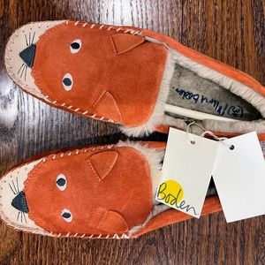 Brand new with tags Mini Boden Suede Slippers Fox US size 4